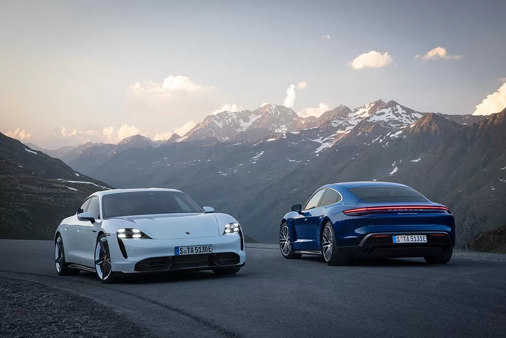 Мировая премьера Porsche Taycan: рационально переосмысленный спорткар 
